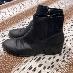 Eileen Fischer black leather boots 9.5